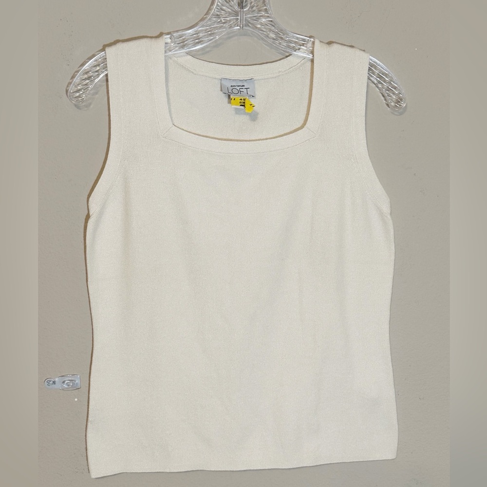Ann Taylor Loft (size M) Cream Sleeveless Square Neck Top
